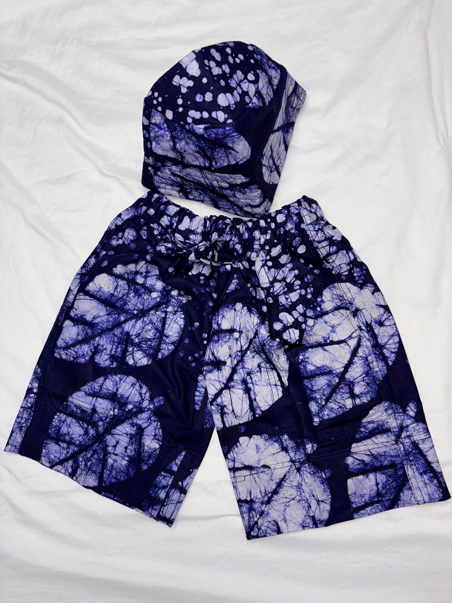 Bucket hat and Shorts