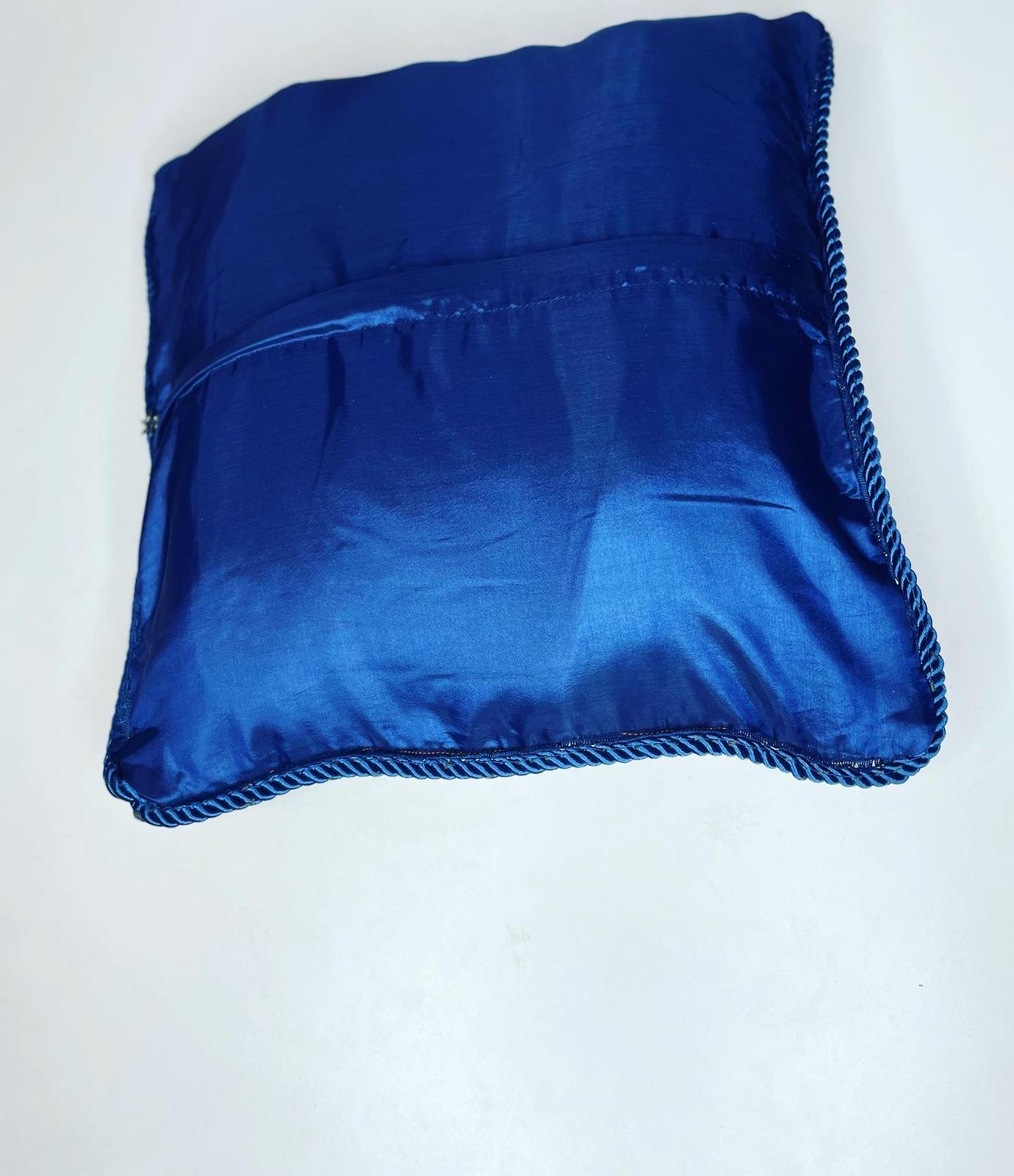 One side pillow with satin